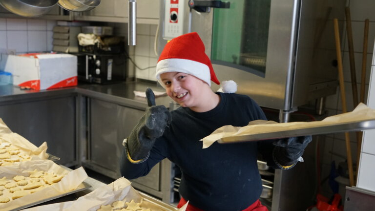 Plätzchen in den Ofen