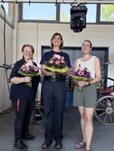 Alle bisherigen Leiterinnen der Kinderfeuerwehr; v. L. n. r.: Marion Wollnitza, Tine Fels, Christina Richter-Gillmann